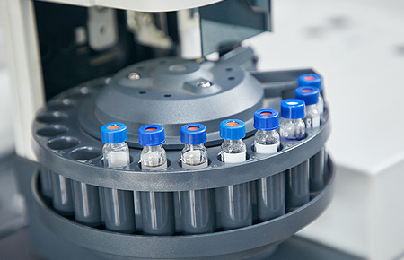 以技術(shù)服務(wù)為先導的營銷模式，充分發(fā)揮公司核心技術(shù)優(yōu)勢，持續(xù)為客戶提供最優(yōu)產(chǎn)品和服務(wù)。