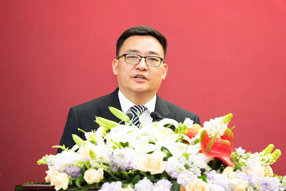 16512426947696810egP.jpg 8.jpg